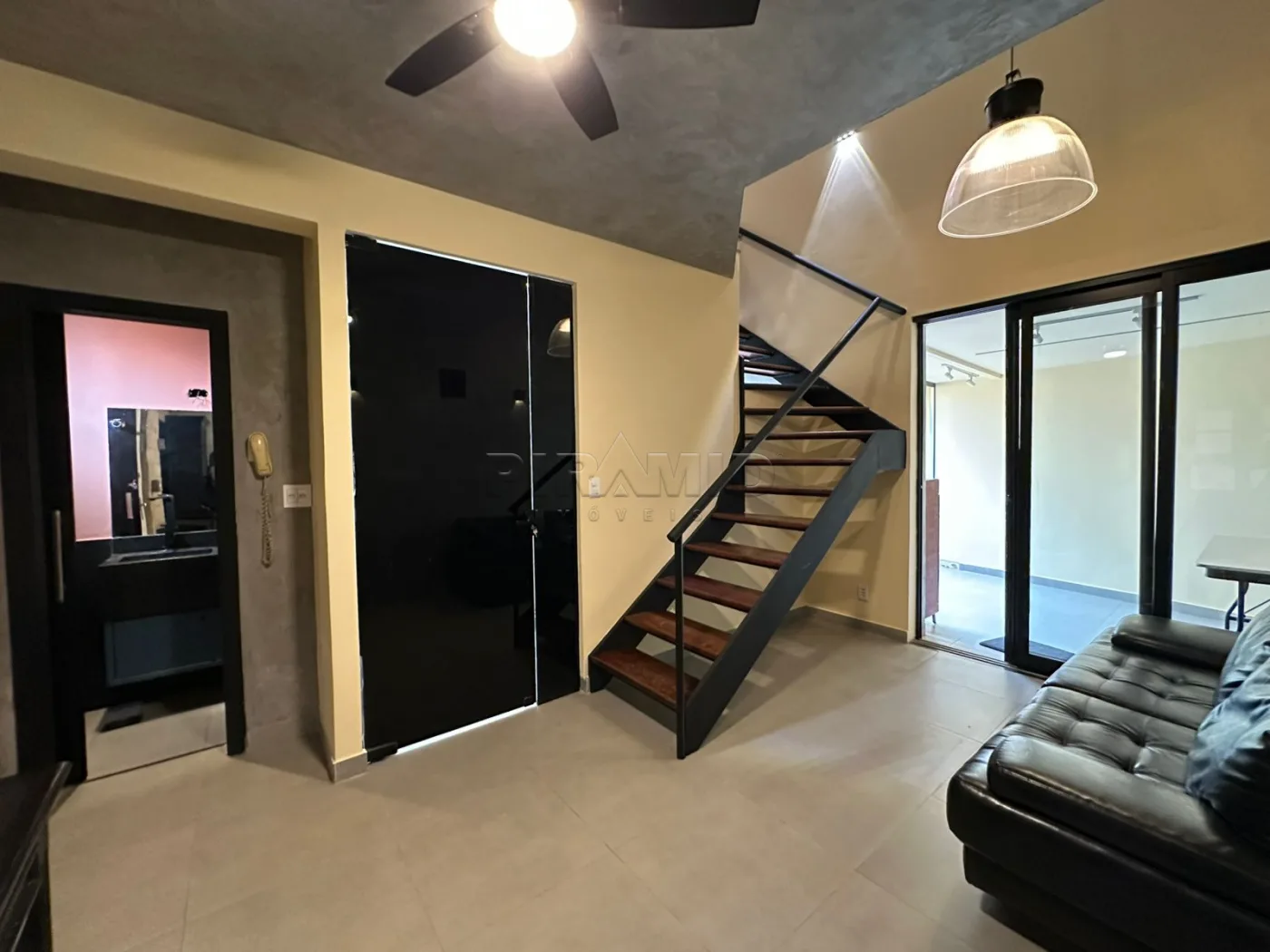 Comprar Apartamento / Padr&atilde;o em Ribeir&atilde;o Preto R$ 350.000,00 - Foto 2