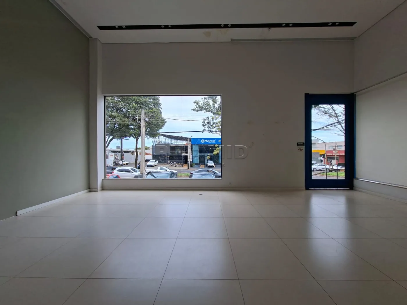 Alugar Comercial / Sal&atilde;o em Ribeir&atilde;o Preto R$ 45.000,00 - Foto 3