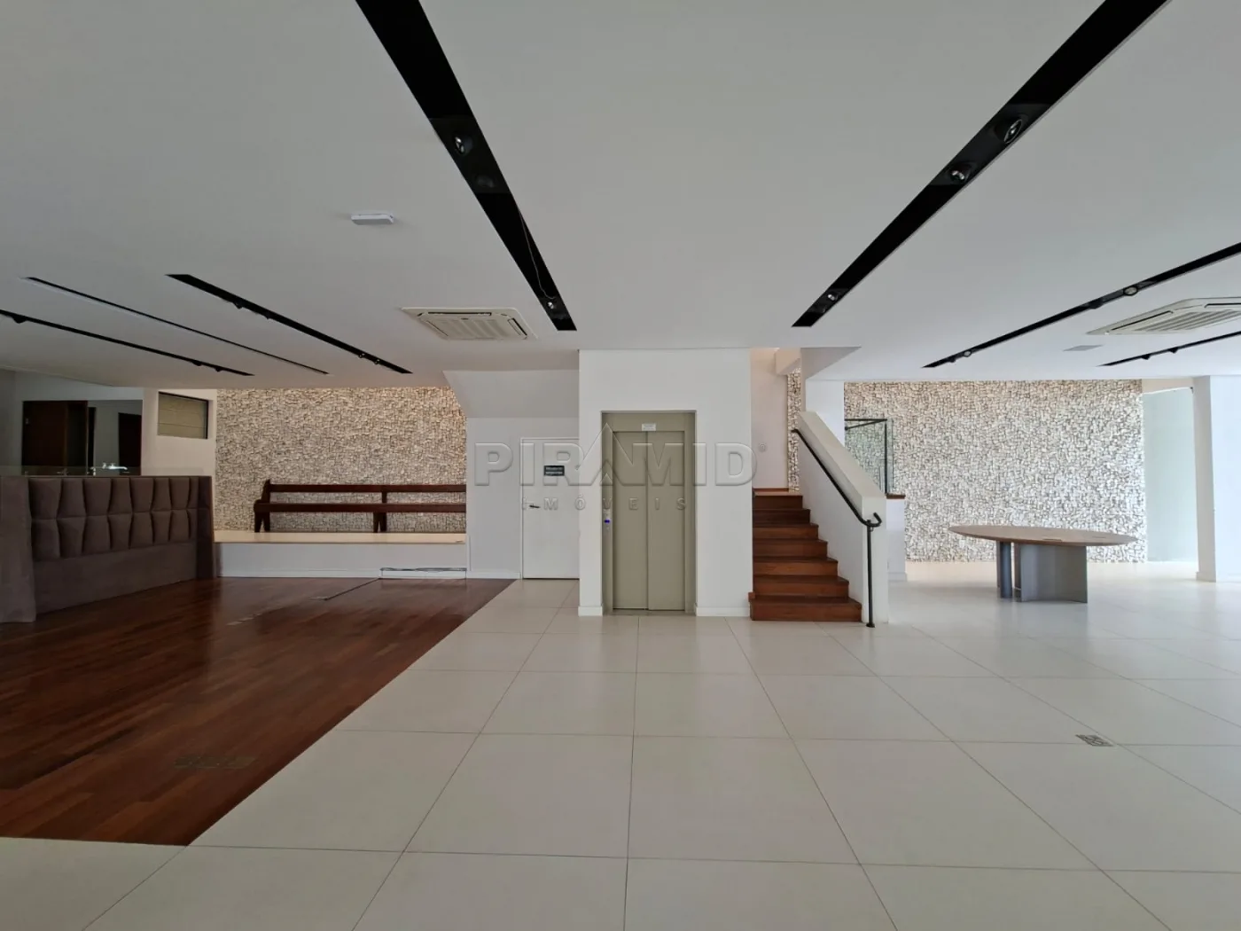 Alugar Comercial / Sal&atilde;o em Ribeir&atilde;o Preto R$ 45.000,00 - Foto 4