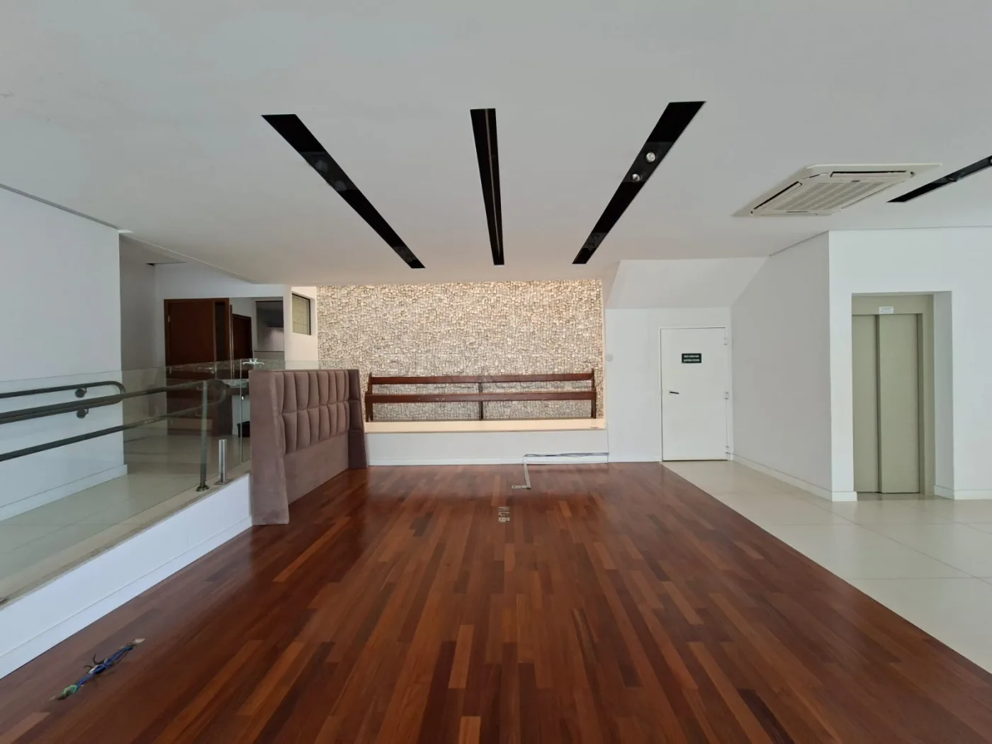 Alugar Comercial / Sal&atilde;o em Ribeir&atilde;o Preto R$ 45.000,00 - Foto 5