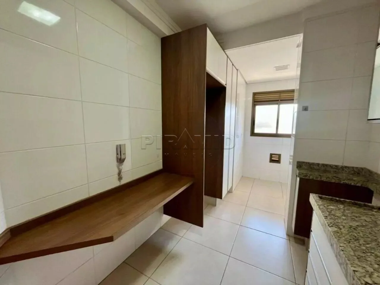 Alugar Apartamento / Padr&atilde;o em Ribeir&atilde;o Preto R$ 3.500,00 - Foto 17