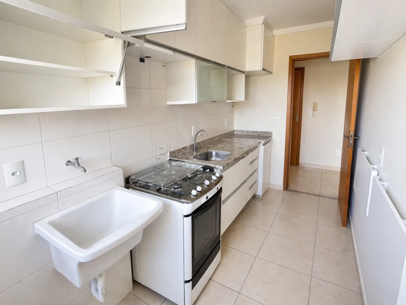 Alugar Apartamento / Padr&atilde;o em Ribeir&atilde;o Preto R$ 2.500,00 - Foto 6