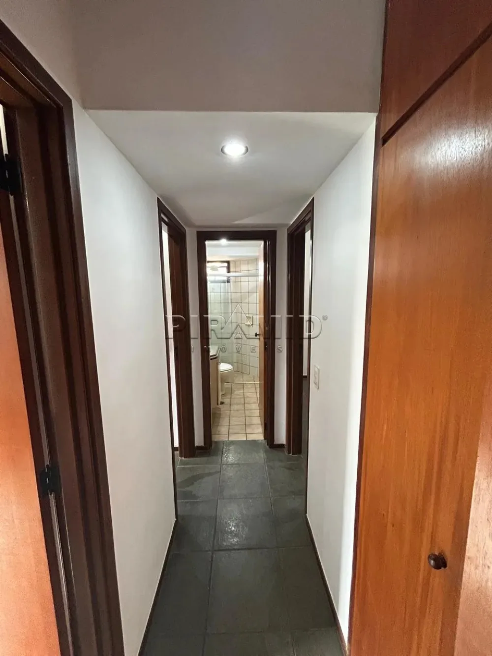 Comprar Apartamento / Padr&atilde;o em Ribeir&atilde;o Preto R$ 380.000,00 - Foto 4