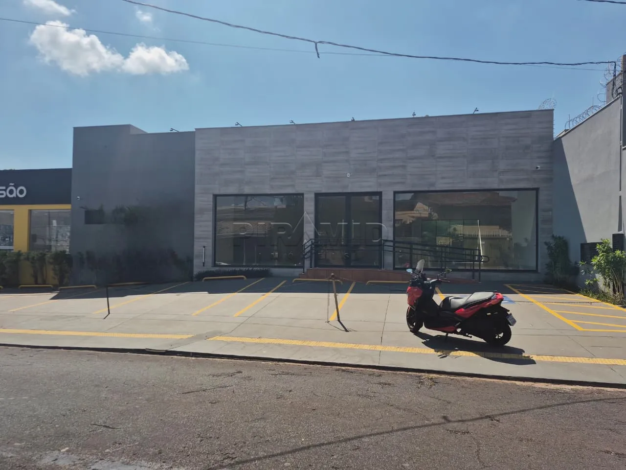 Alugar Comercial / Sal&atilde;o em Ribeir&atilde;o Preto R$ 22.000,00 - Foto 3