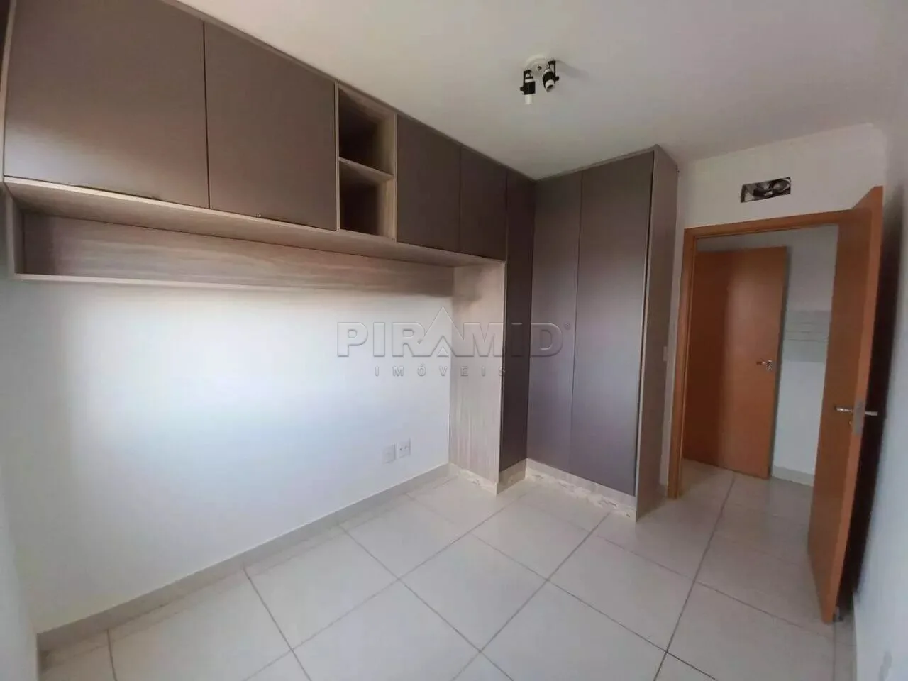 Alugar Apartamento / Padr&atilde;o em Ribeir&atilde;o Preto R$ 3.000,00 - Foto 10