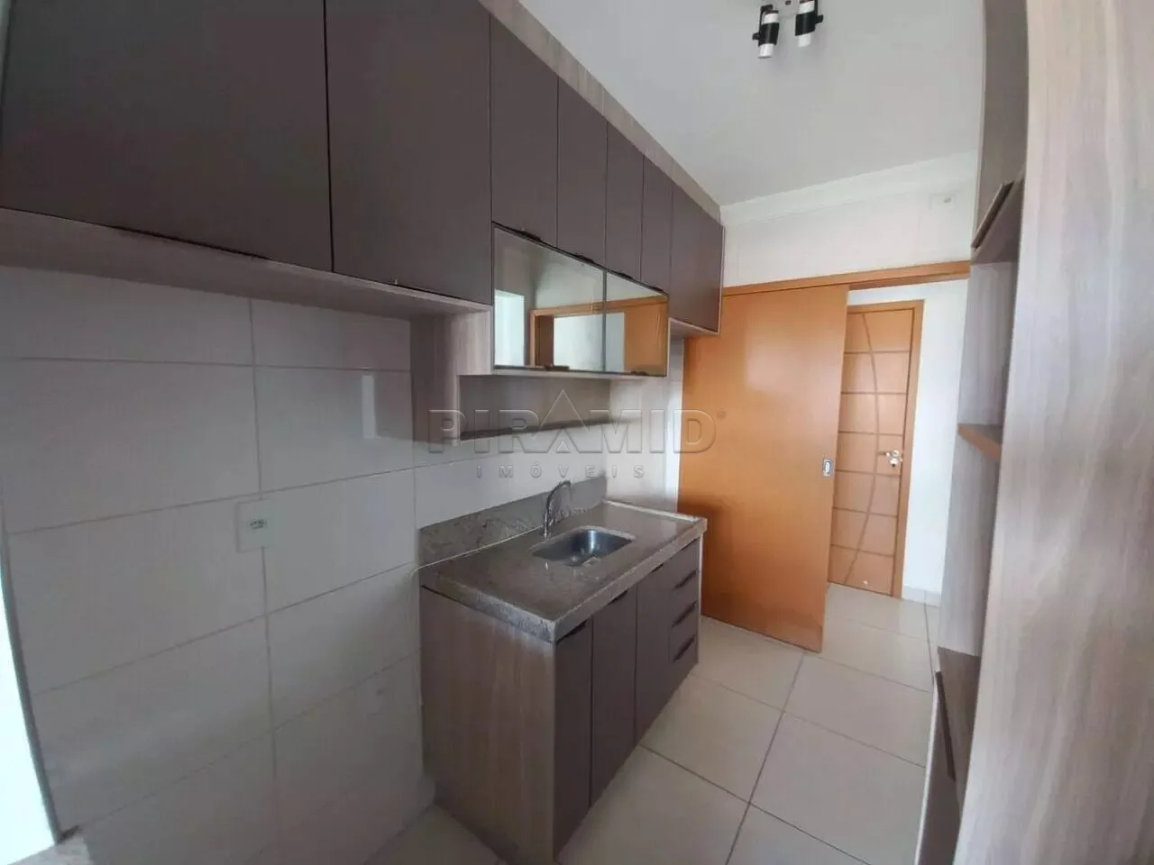 Alugar Apartamento / Padr&atilde;o em Ribeir&atilde;o Preto R$ 3.000,00 - Foto 11