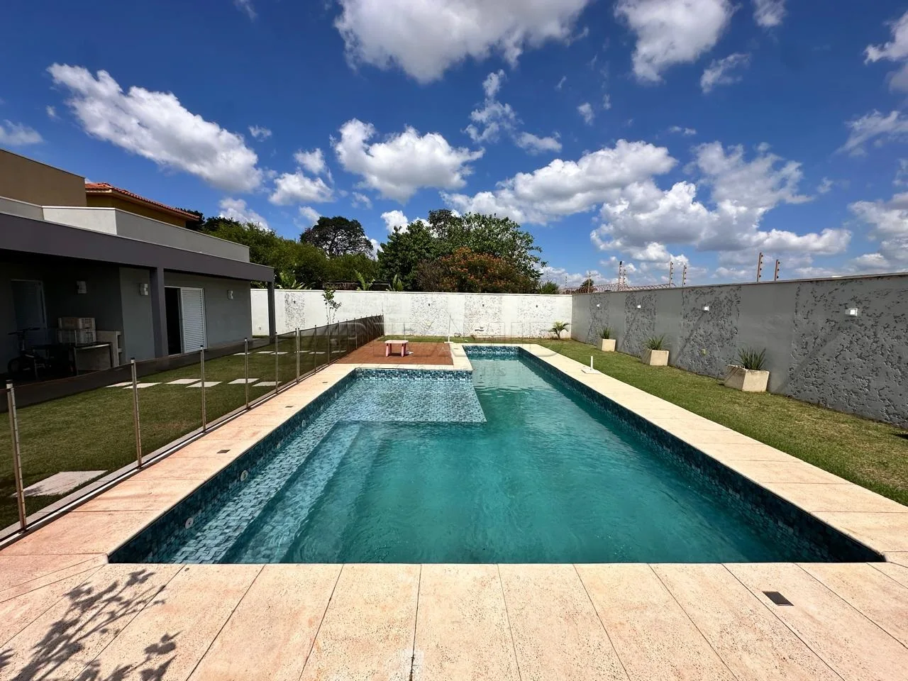 Comprar Casa / Condom&iacute;nio em Cravinhos R$ 1.490.000,00 - Foto 2