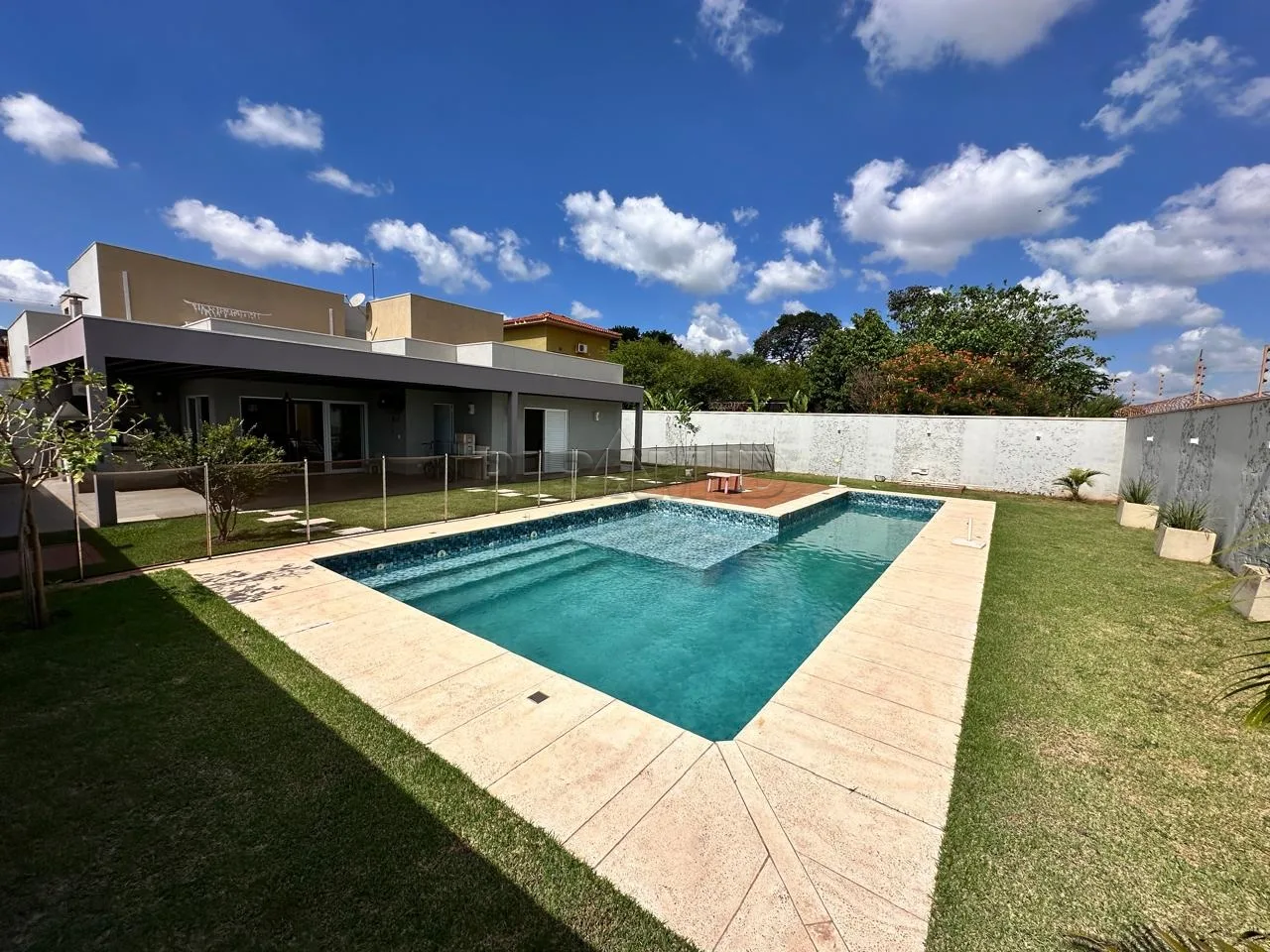 Comprar Casa / Condom&iacute;nio em Cravinhos R$ 1.490.000,00 - Foto 3