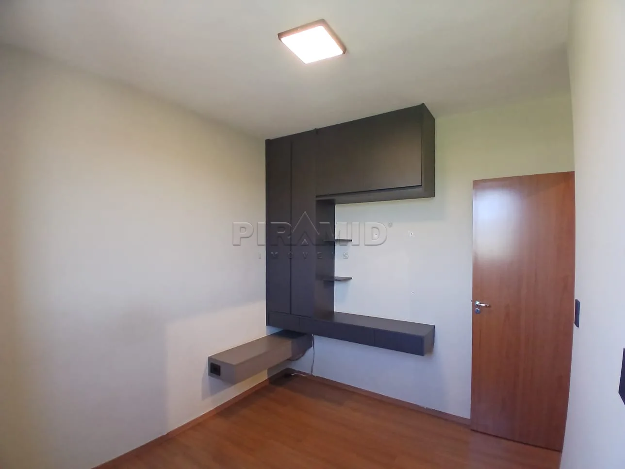 Alugar Apartamento / Padr&atilde;o em Ribeir&atilde;o Preto R$ 2.200,00 - Foto 8