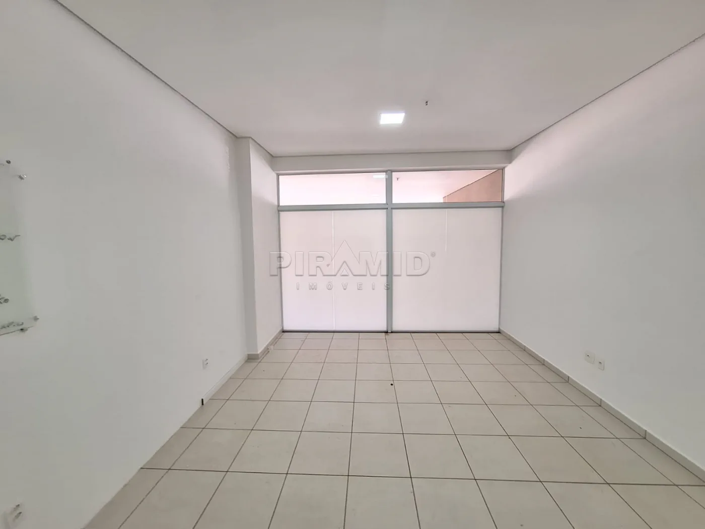 Alugar Comercial / Sala em Ribeir&atilde;o Preto R$ 3.500,00 - Foto 5