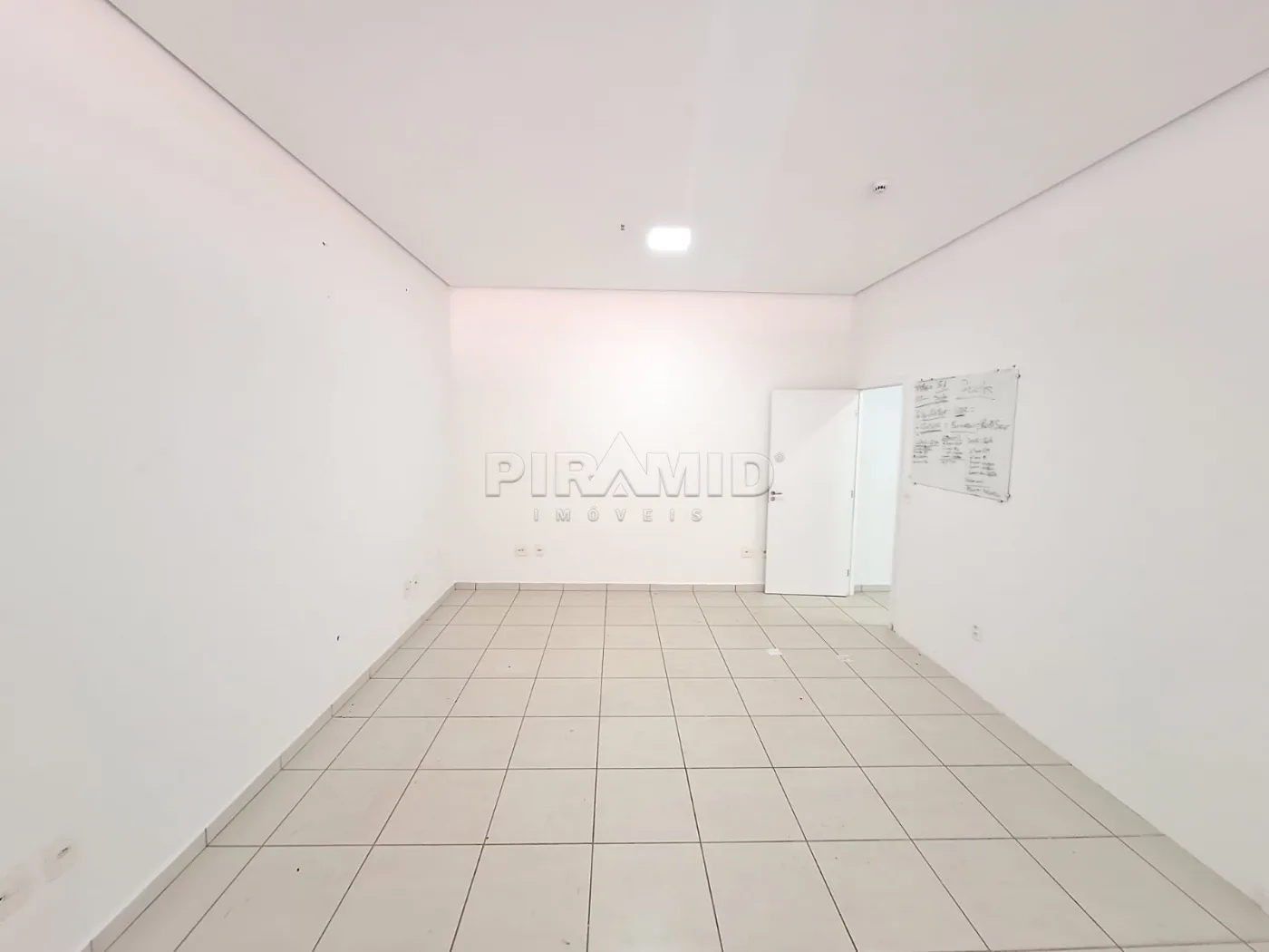 Alugar Comercial / Sala em Ribeir&atilde;o Preto R$ 3.500,00 - Foto 6