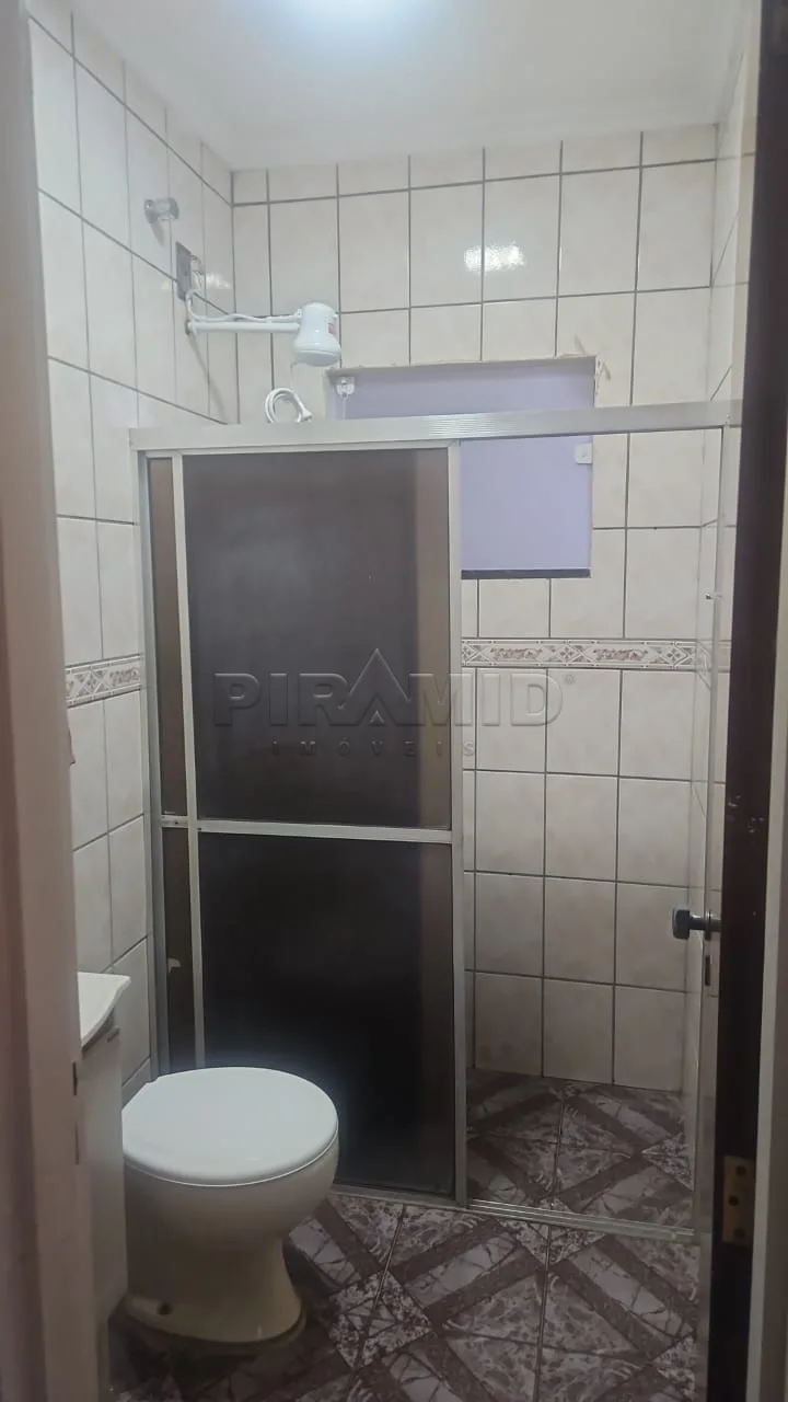 Alugar Casa / Padr&atilde;o em Ribeir&atilde;o Preto R$ 2.000,00 - Foto 15