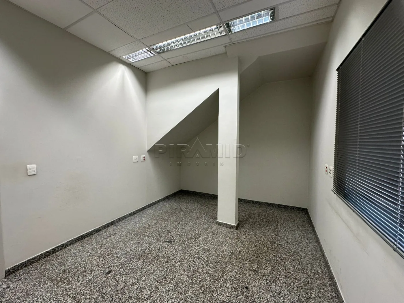 Alugar Comercial / Sal&atilde;o em Ribeir&atilde;o Preto R$ 30.000,00 - Foto 11