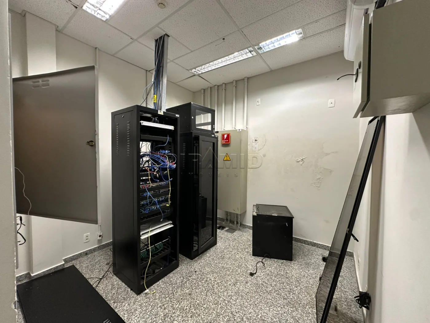 Alugar Comercial / Sal&atilde;o em Ribeir&atilde;o Preto R$ 30.000,00 - Foto 12