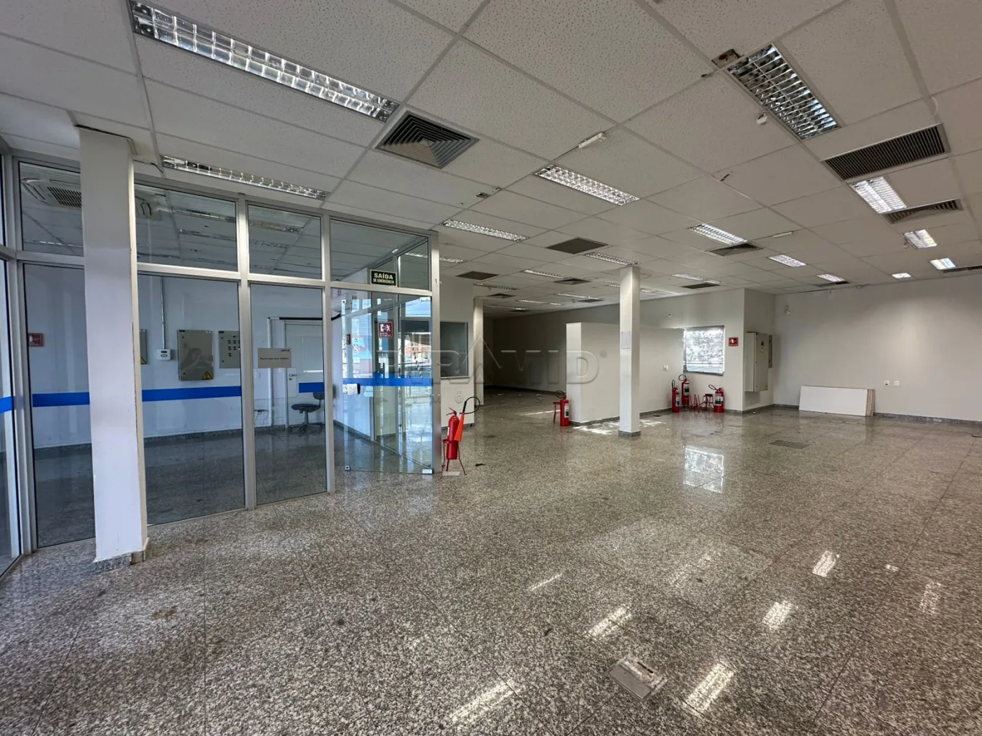 Alugar Comercial / Sal&atilde;o em Ribeir&atilde;o Preto R$ 30.000,00 - Foto 17