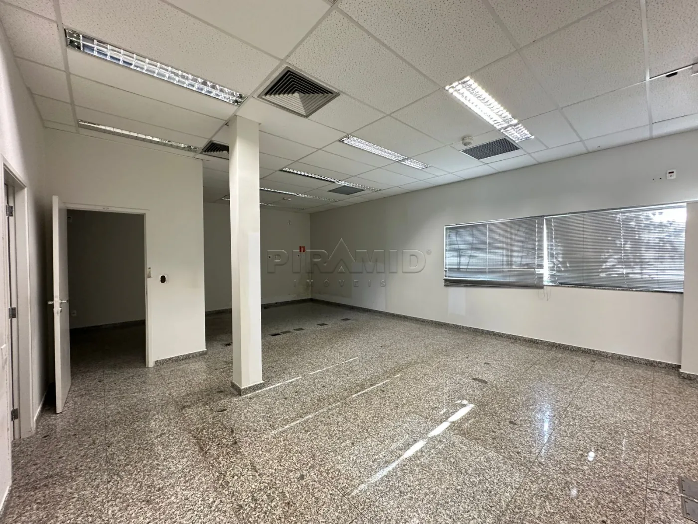 Alugar Comercial / Sal&atilde;o em Ribeir&atilde;o Preto R$ 30.000,00 - Foto 18
