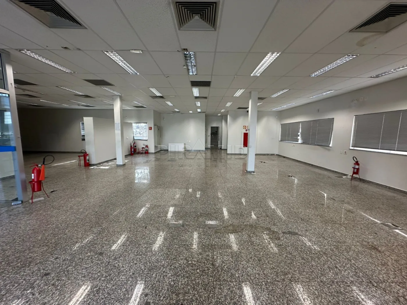 Alugar Comercial / Sal&atilde;o em Ribeir&atilde;o Preto R$ 30.000,00 - Foto 21