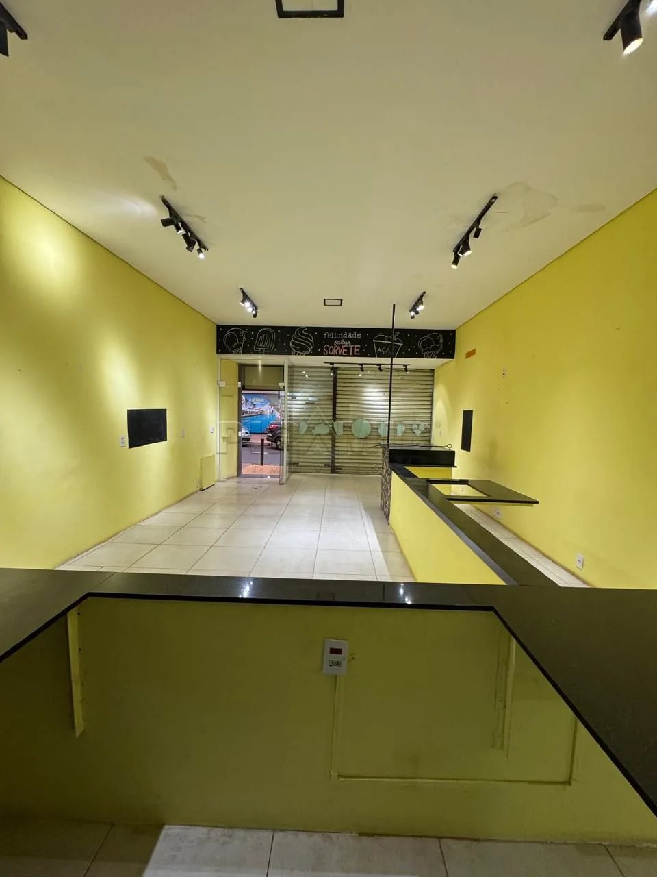 Alugar Comercial / Sal&atilde;o em Ribeir&atilde;o Preto R$ 6.000,00 - Foto 3