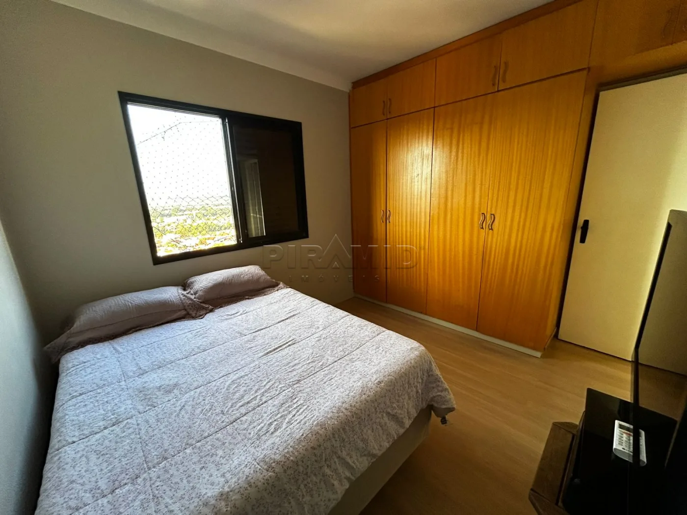 Alugar Apartamento / Padr&atilde;o em Ribeir&atilde;o Preto R$ 1.700,00 - Foto 11