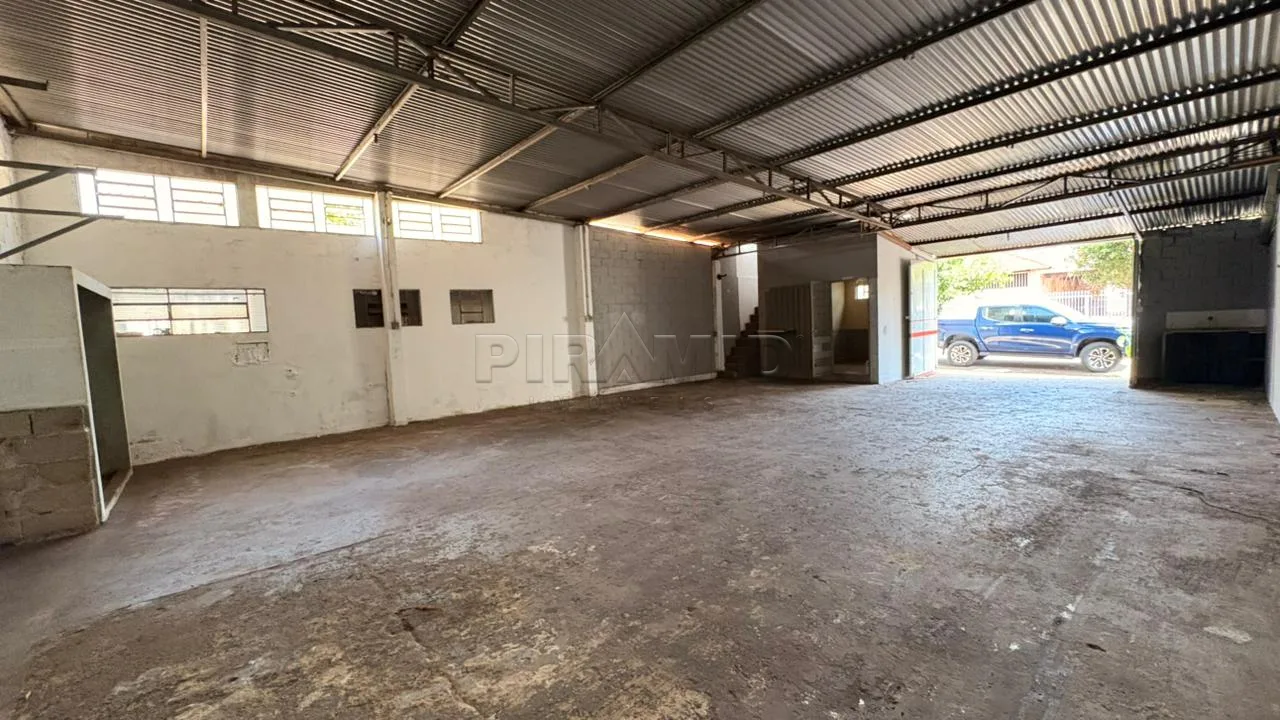 Alugar Comercial / Sal&atilde;o em Ribeir&atilde;o Preto R$ 2.000,00 - Foto 3