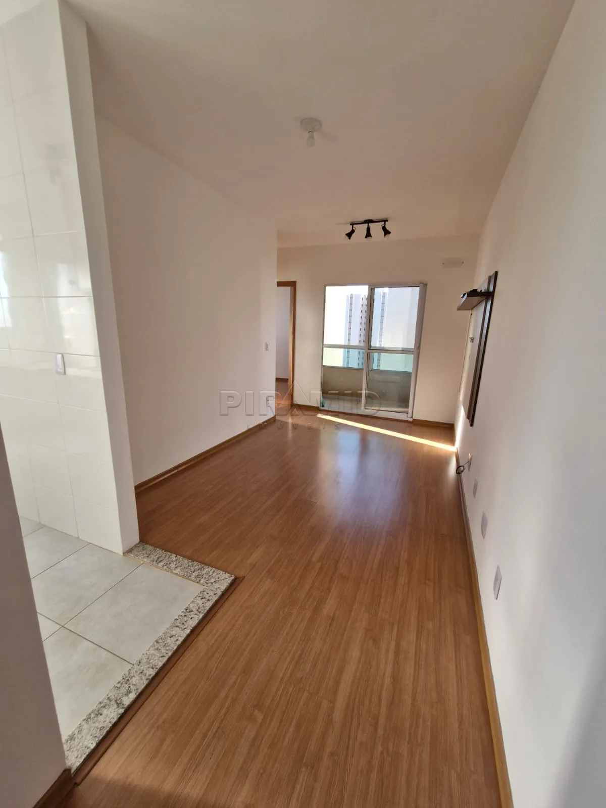 Comprar Apartamento / Padr&atilde;o em Ribeir&atilde;o Preto R$ 235.000,00 - Foto 4