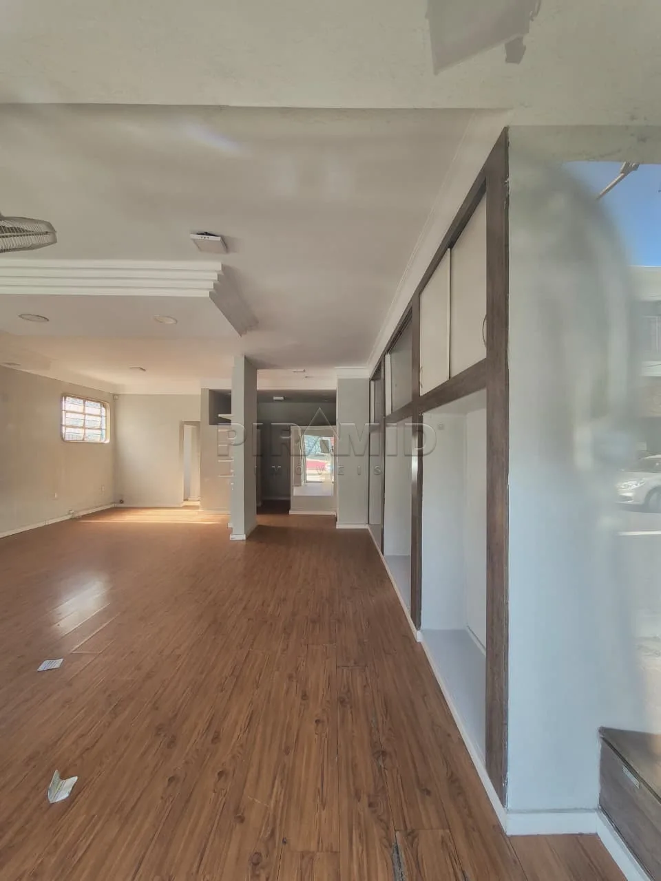 Alugar Comercial / Sal&atilde;o em Ribeir&atilde;o Preto R$ 5.500,00 - Foto 3