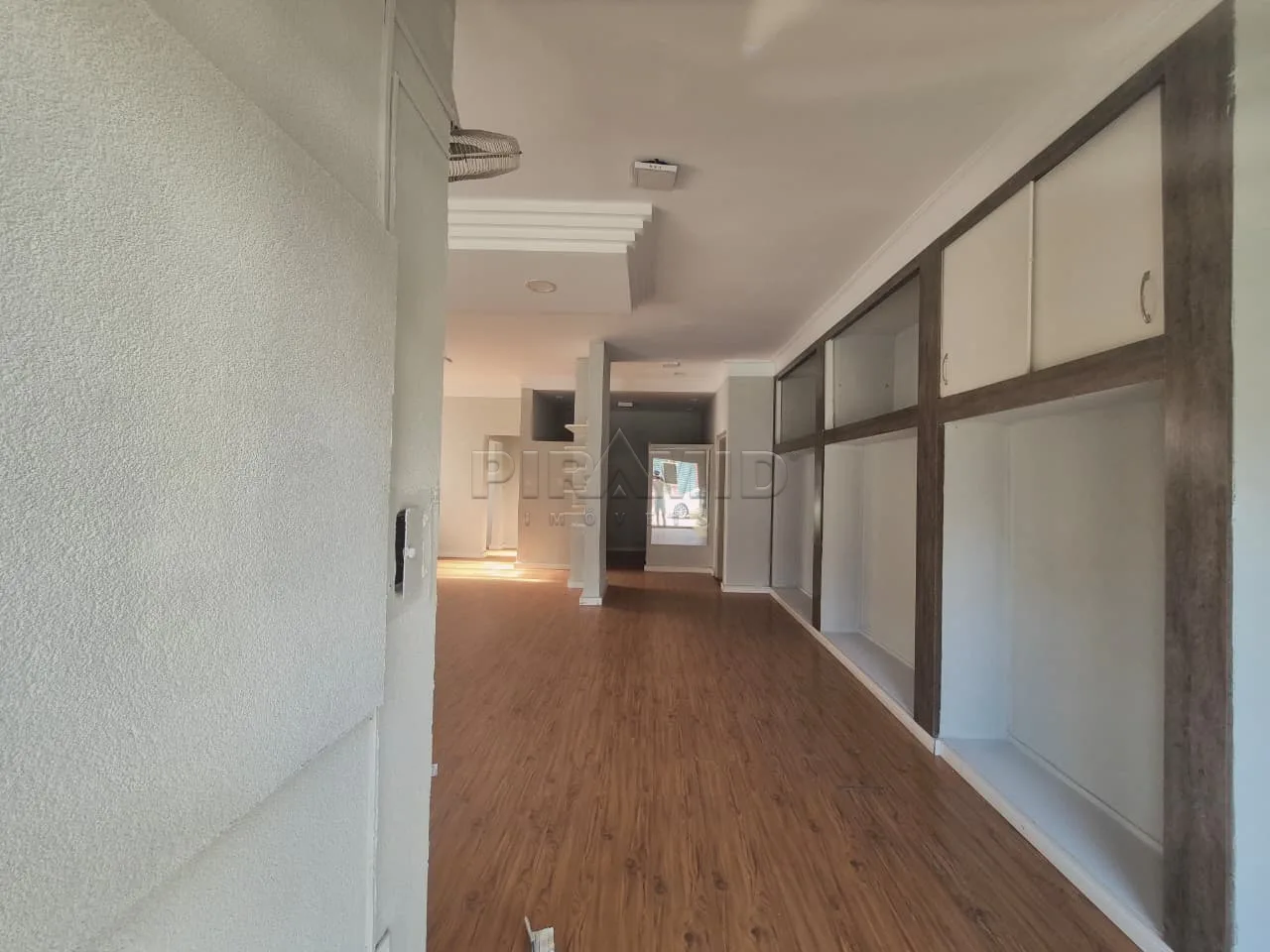 Alugar Comercial / Sal&atilde;o em Ribeir&atilde;o Preto R$ 5.500,00 - Foto 4