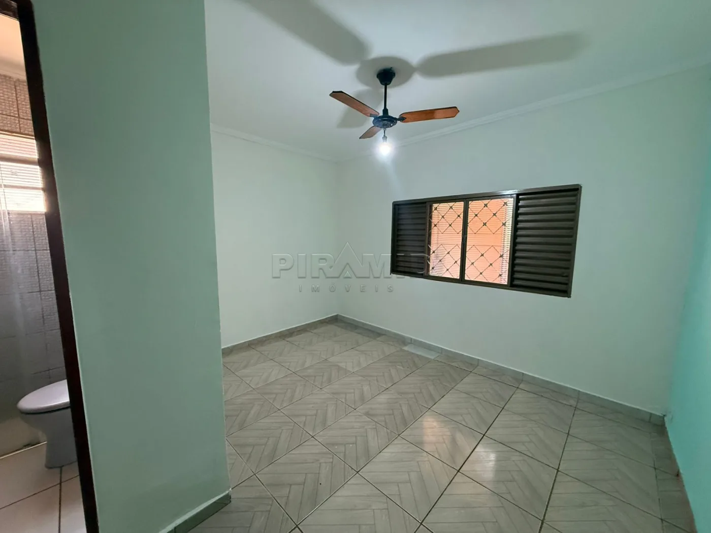 Alugar Casa / Padr&atilde;o em Ribeir&atilde;o Preto R$ 1.200,00 - Foto 6