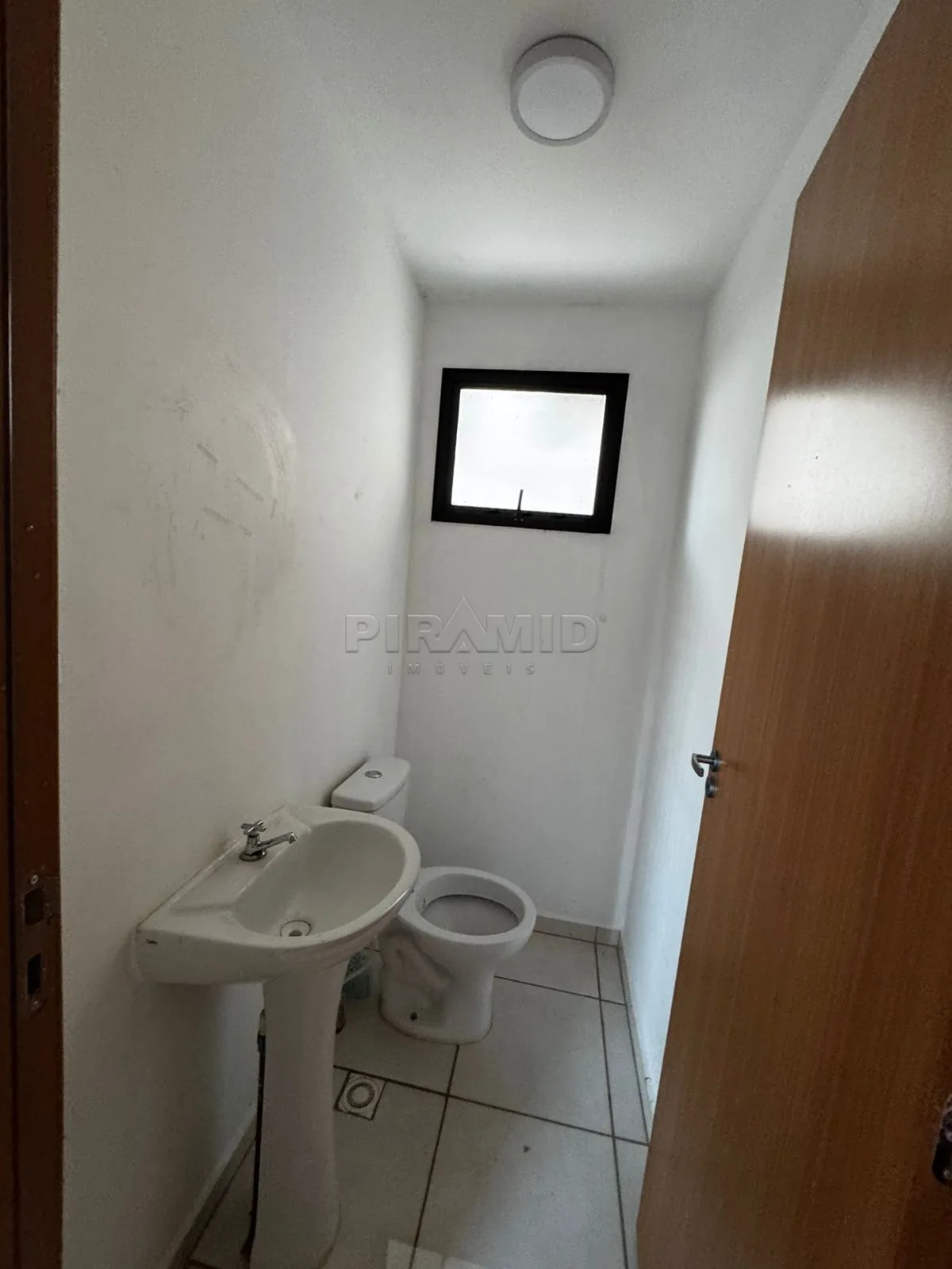 Alugar Casa / Condom&iacute;nio em Ribeir&atilde;o Preto R$ 1.800,00 - Foto 3