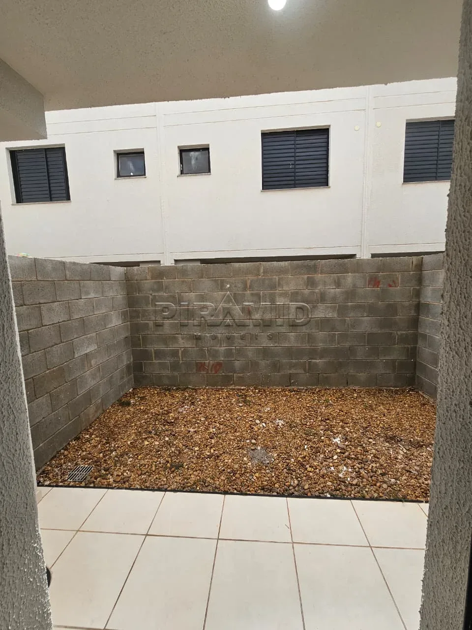 Alugar Casa / Condom&iacute;nio em Ribeir&atilde;o Preto R$ 1.800,00 - Foto 5