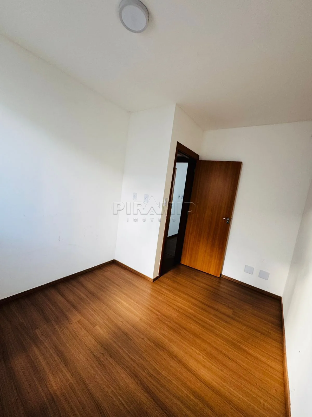 Alugar Casa / Condom&iacute;nio em Ribeir&atilde;o Preto R$ 1.800,00 - Foto 11