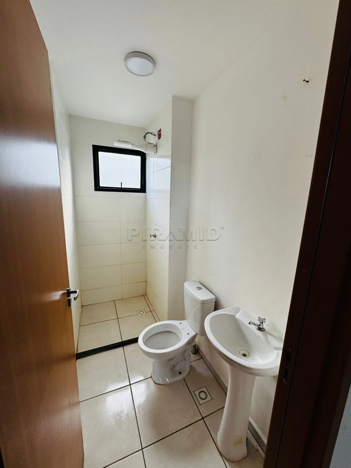 Alugar Casa / Condom&iacute;nio em Ribeir&atilde;o Preto R$ 1.800,00 - Foto 12