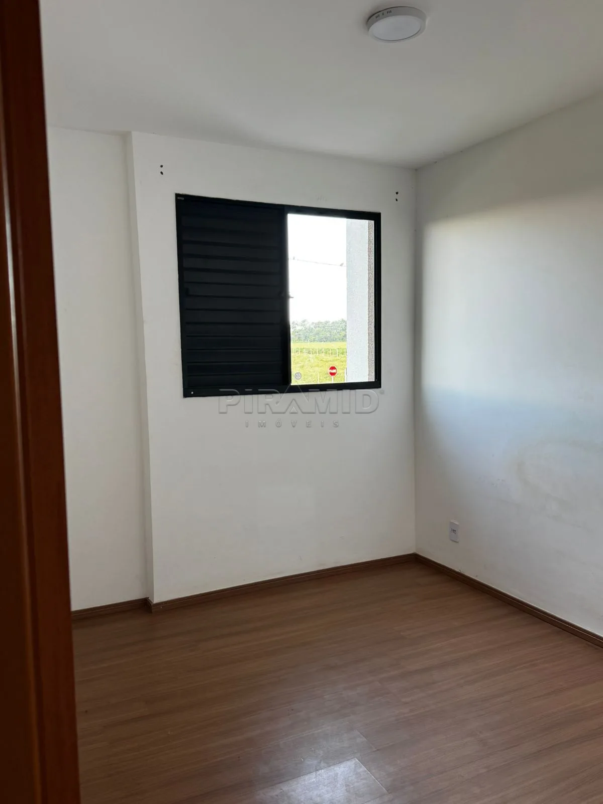 Alugar Casa / Condom&iacute;nio em Ribeir&atilde;o Preto R$ 1.800,00 - Foto 14