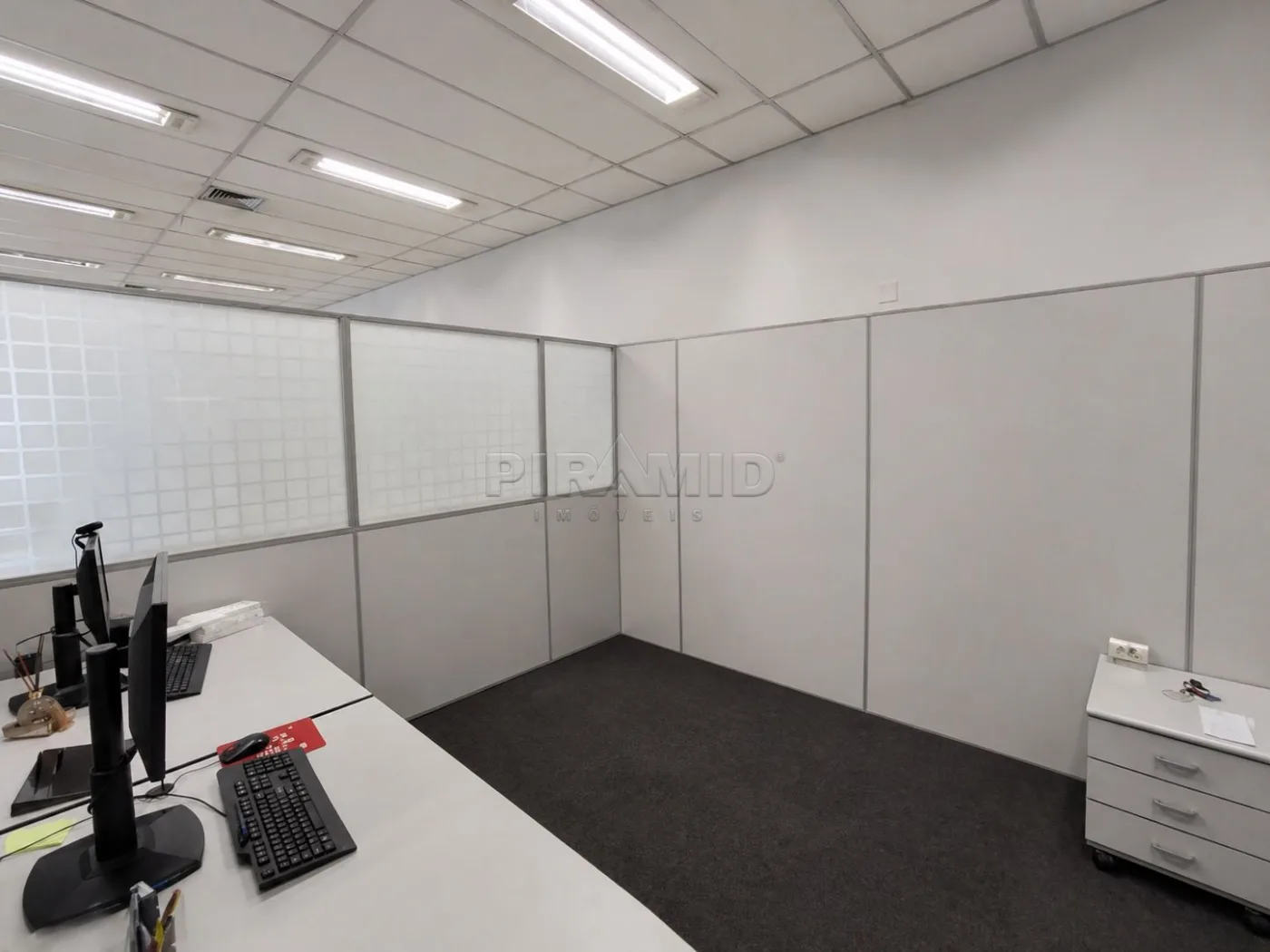 Alugar Comercial / Sal&atilde;o em Ribeir&atilde;o Preto R$ 16.000,00 - Foto 4