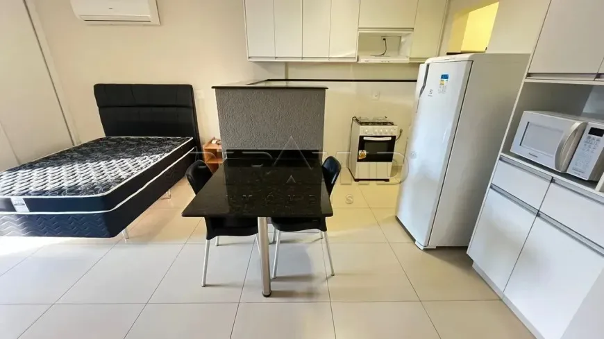 Alugar Apartamento / Kitchnet em Ribeir&atilde;o Preto R$ 1.800,00 - Foto 5