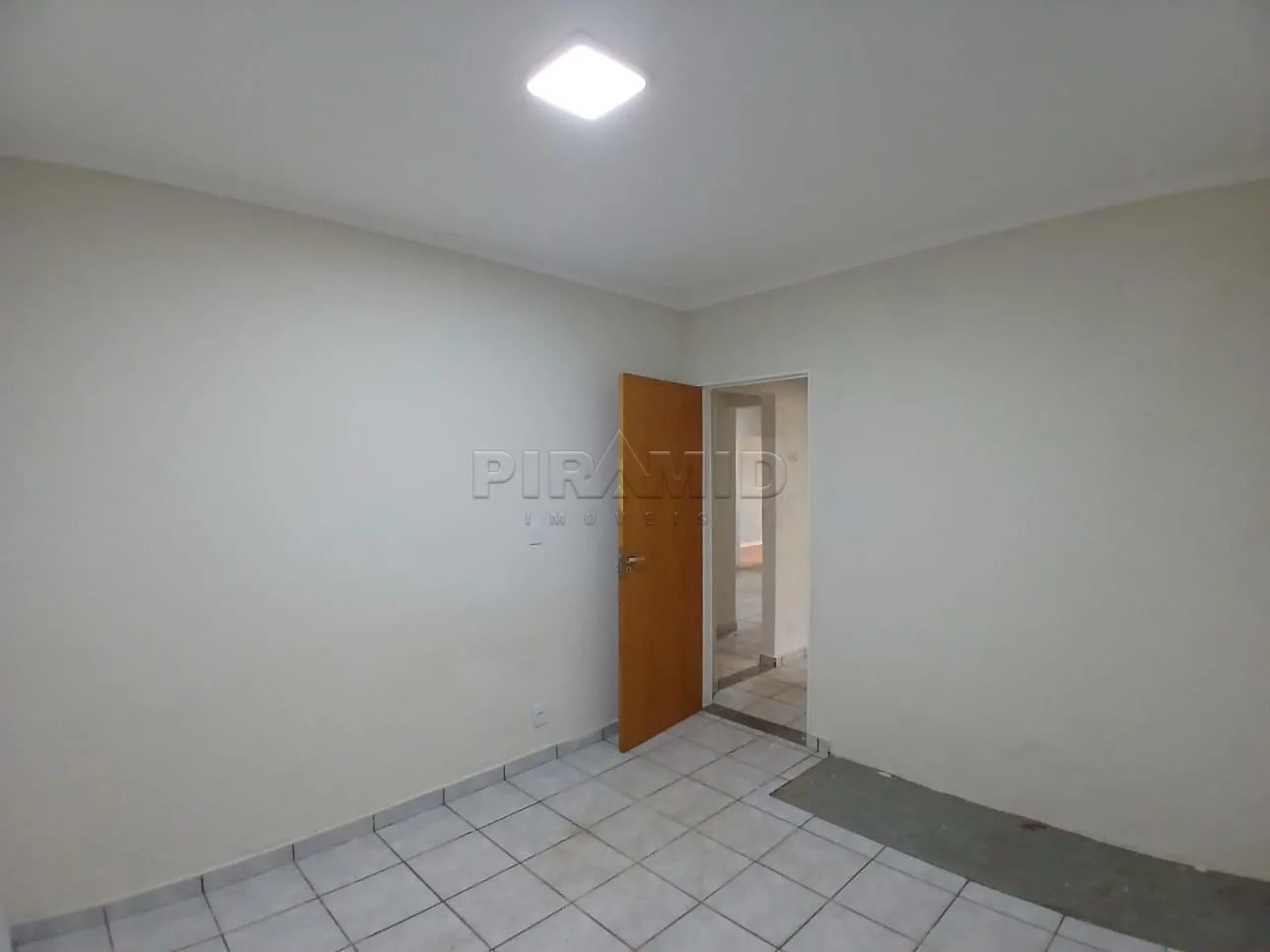 Comprar Casa / Padr&atilde;o em Ribeir&atilde;o Preto R$ 350.000,00 - Foto 5