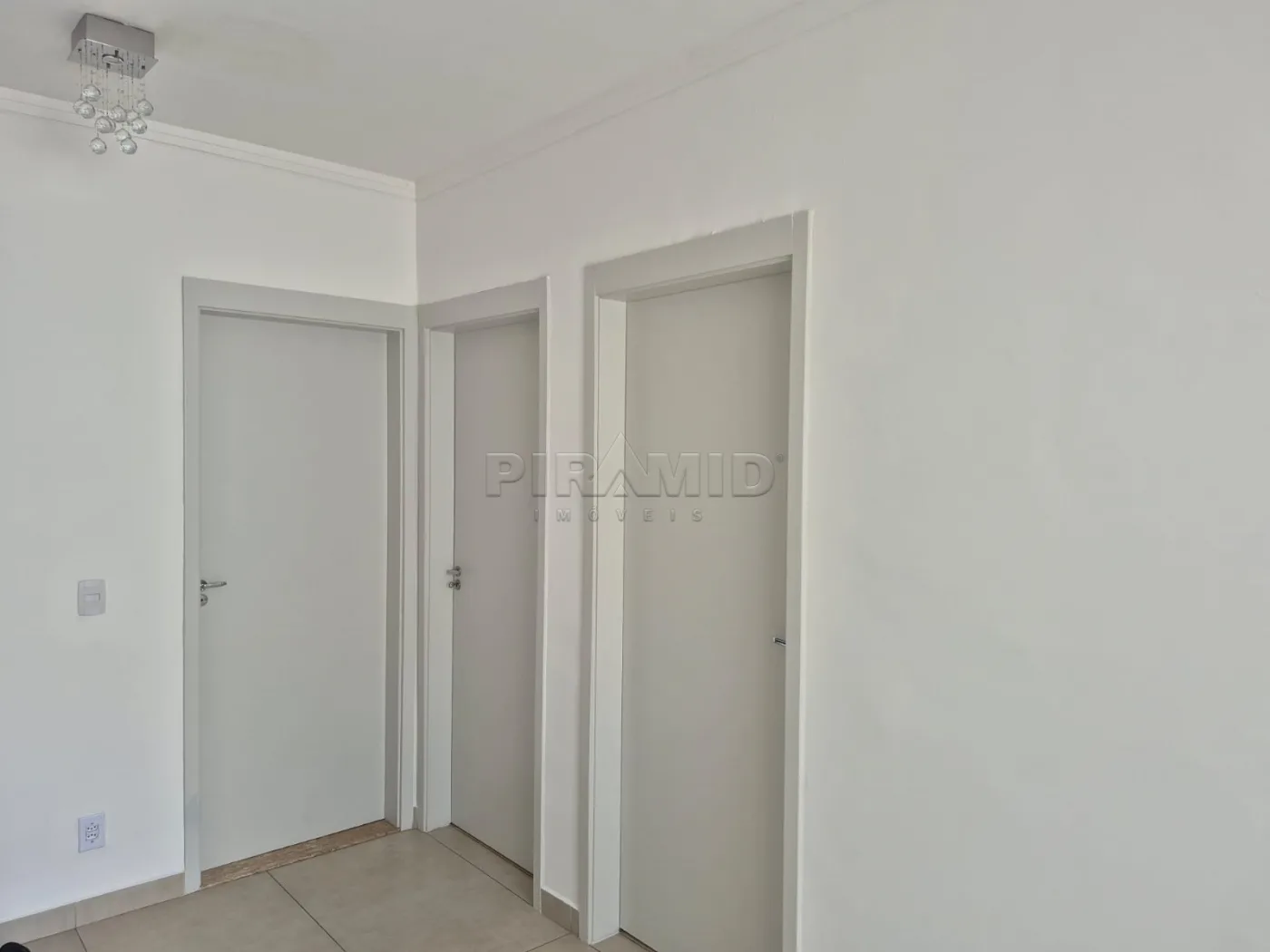 Alugar Apartamento / Padr&atilde;o em Ribeir&atilde;o Preto R$ 1.000,00 - Foto 3