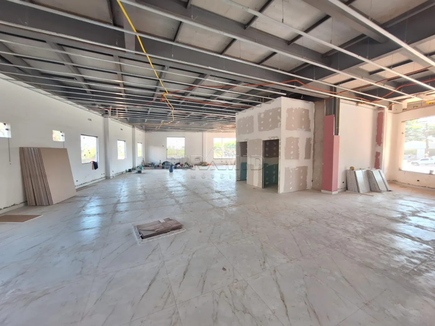 Alugar Comercial / Pr&eacute;dio em Ribeir&atilde;o Preto R$ 60.000,00 - Foto 2