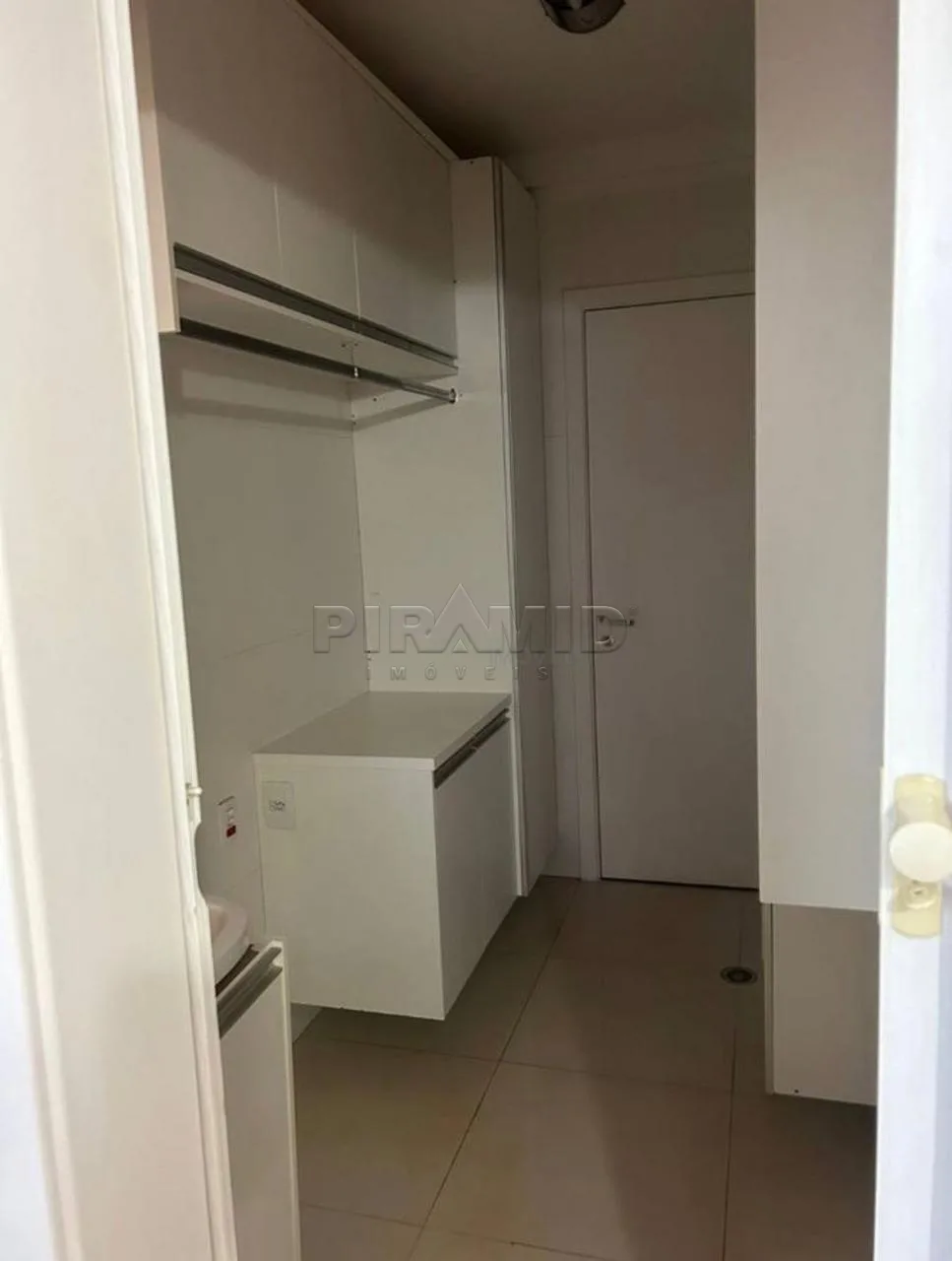 Alugar Apartamento / Padr&atilde;o em Ribeir&atilde;o Preto R$ 4.000,00 - Foto 15