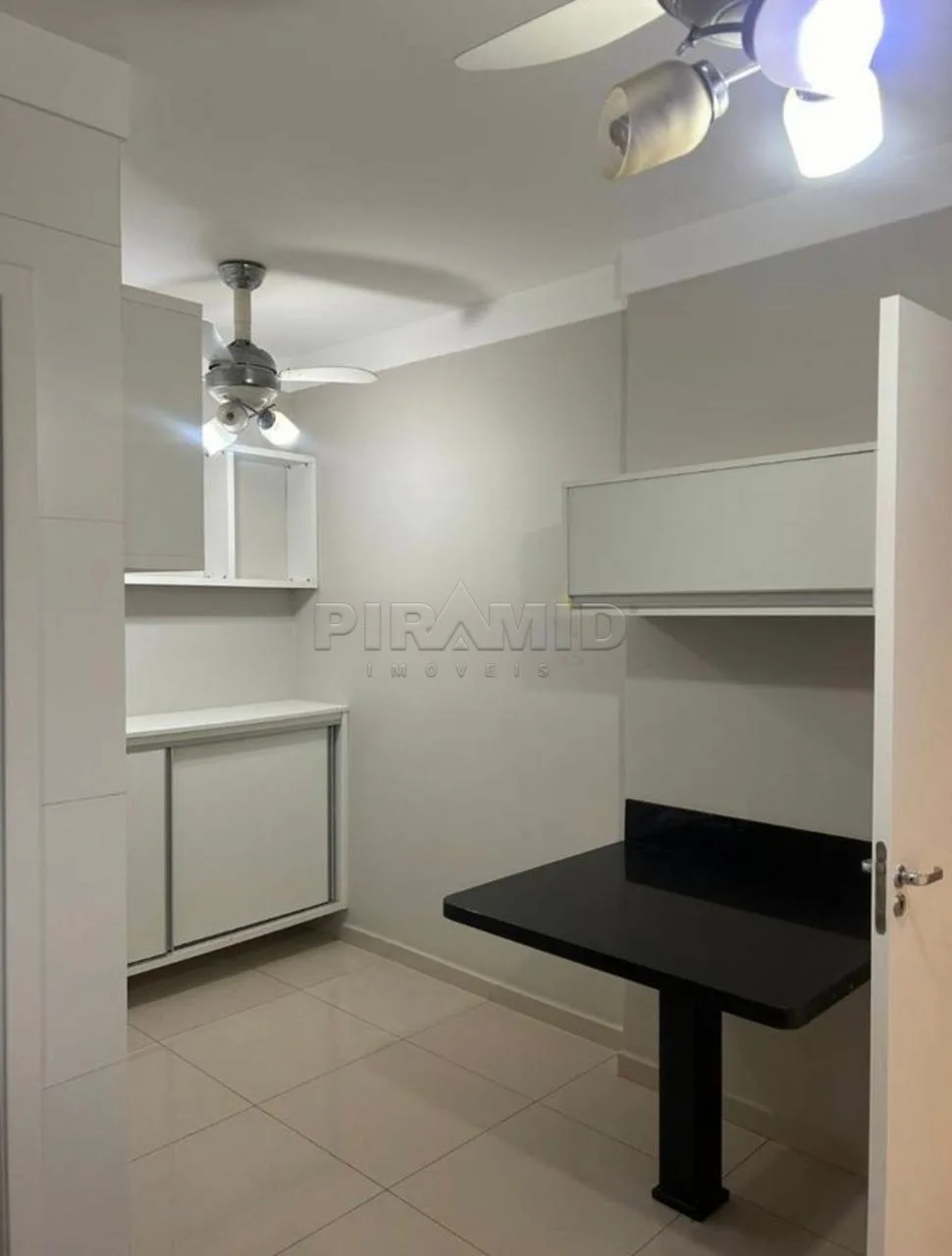 Alugar Apartamento / Padr&atilde;o em Ribeir&atilde;o Preto R$ 4.000,00 - Foto 17