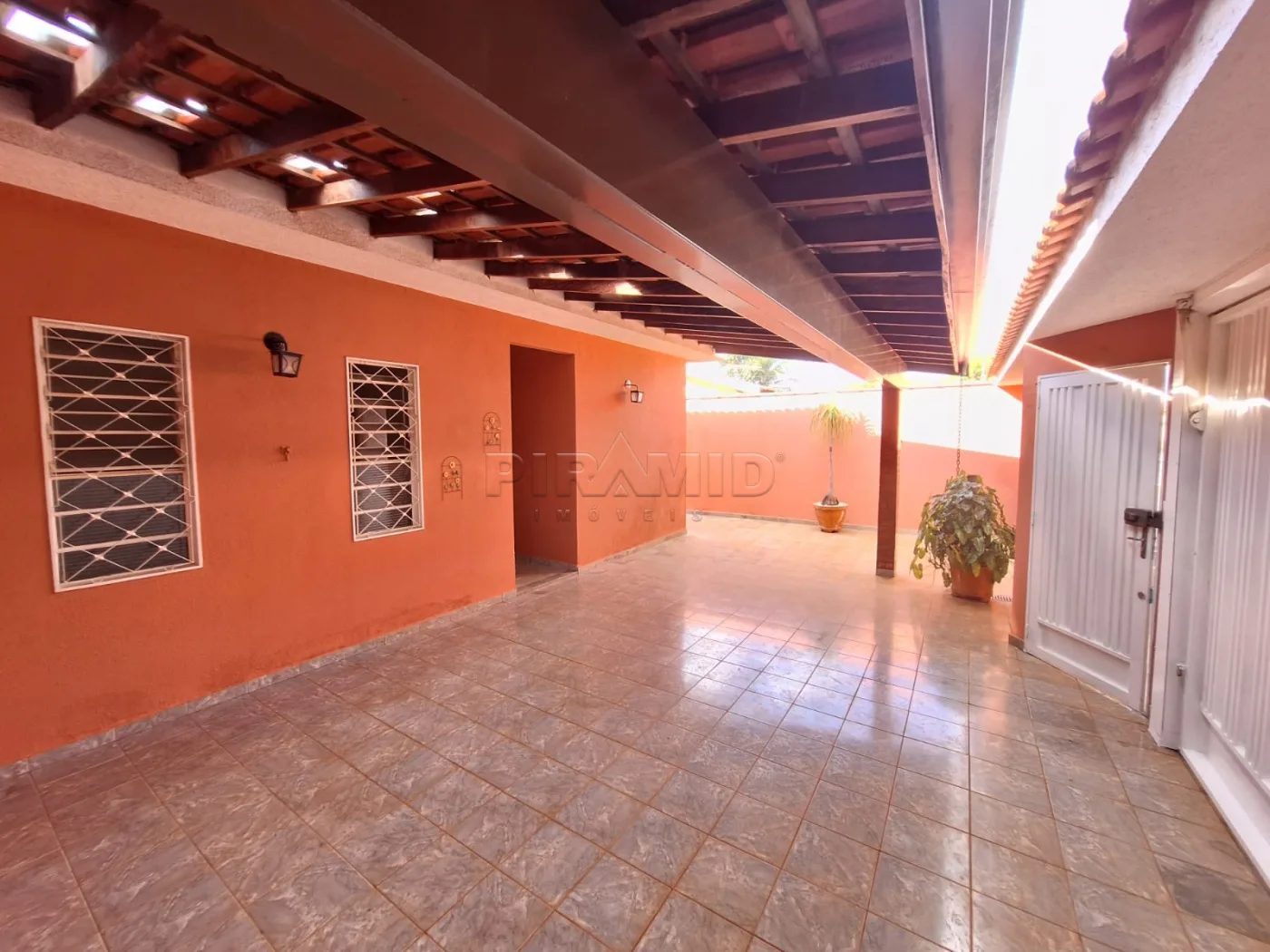Comprar Casa / Padr&atilde;o em Ribeir&atilde;o Preto R$ 535.000,00 - Foto 3