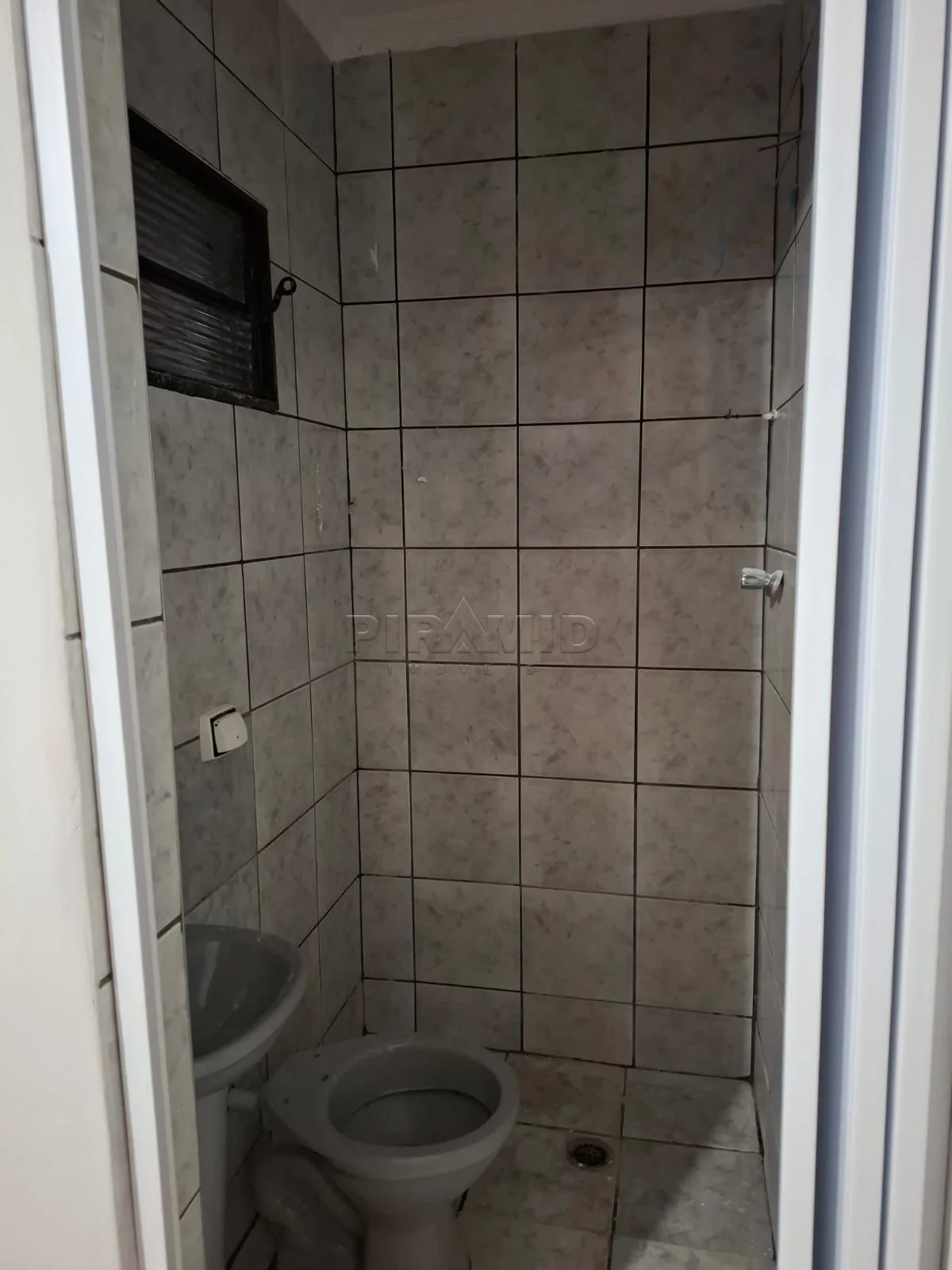 Alugar Casa / Padr&atilde;o em Ribeir&atilde;o Preto R$ 1.550,00 - Foto 10