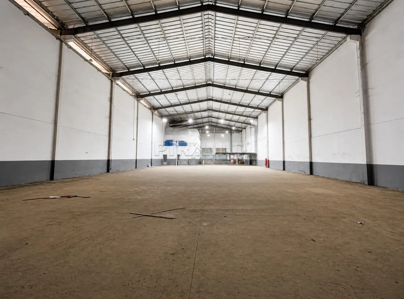 Alugar Comercial / Galp&atilde;o  Barrac&atilde;o em Ribeir&atilde;o Preto R$ 32.000,00 - Foto 2