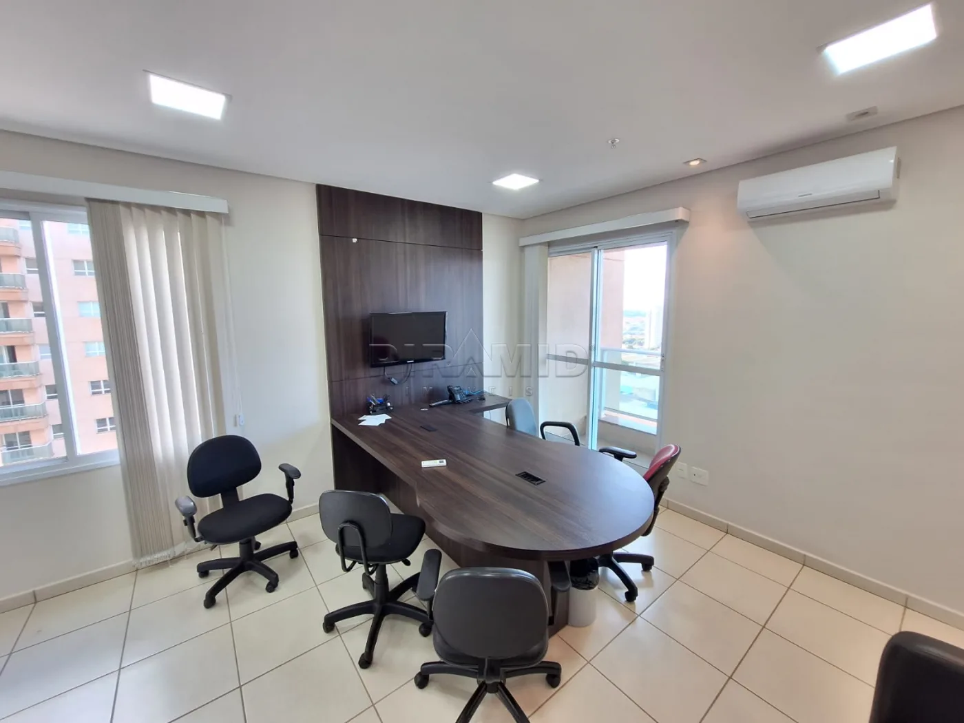 Alugar Comercial / Sala em Ribeir&atilde;o Preto R$ 2.500,00 - Foto 6