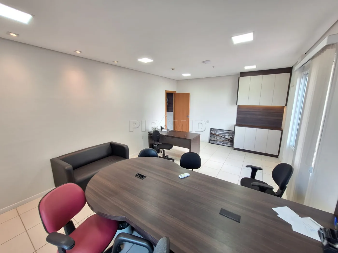 Alugar Comercial / Sala em Ribeir&atilde;o Preto R$ 2.500,00 - Foto 8