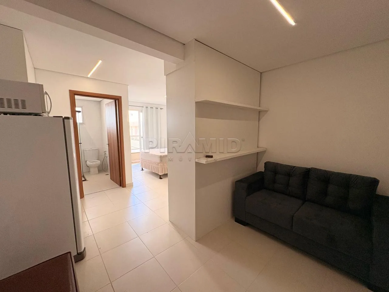 Alugar Apartamento / Padr&atilde;o em Ribeir&atilde;o Preto R$ 2.000,00 - Foto 1