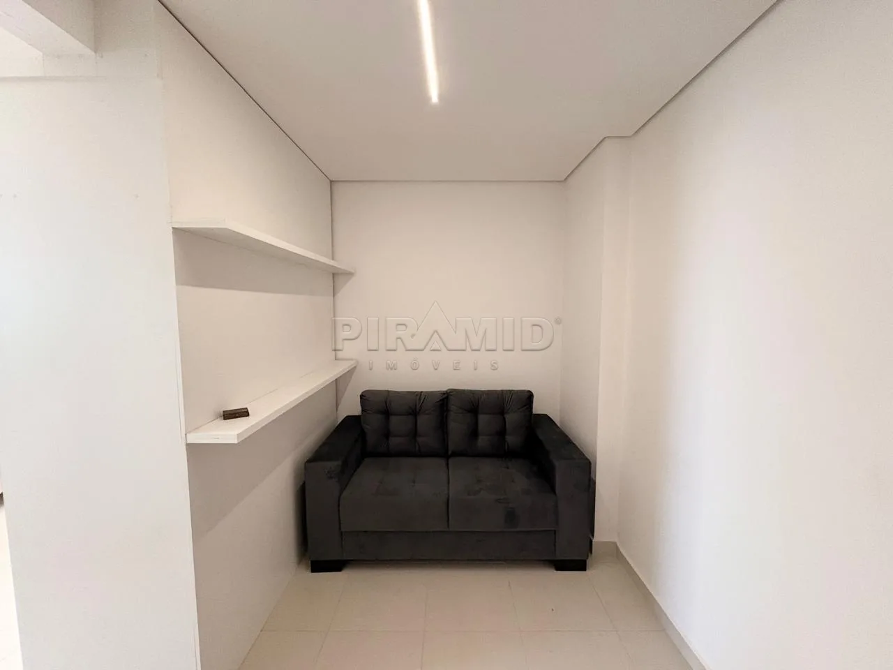 Alugar Apartamento / Padr&atilde;o em Ribeir&atilde;o Preto R$ 2.000,00 - Foto 2