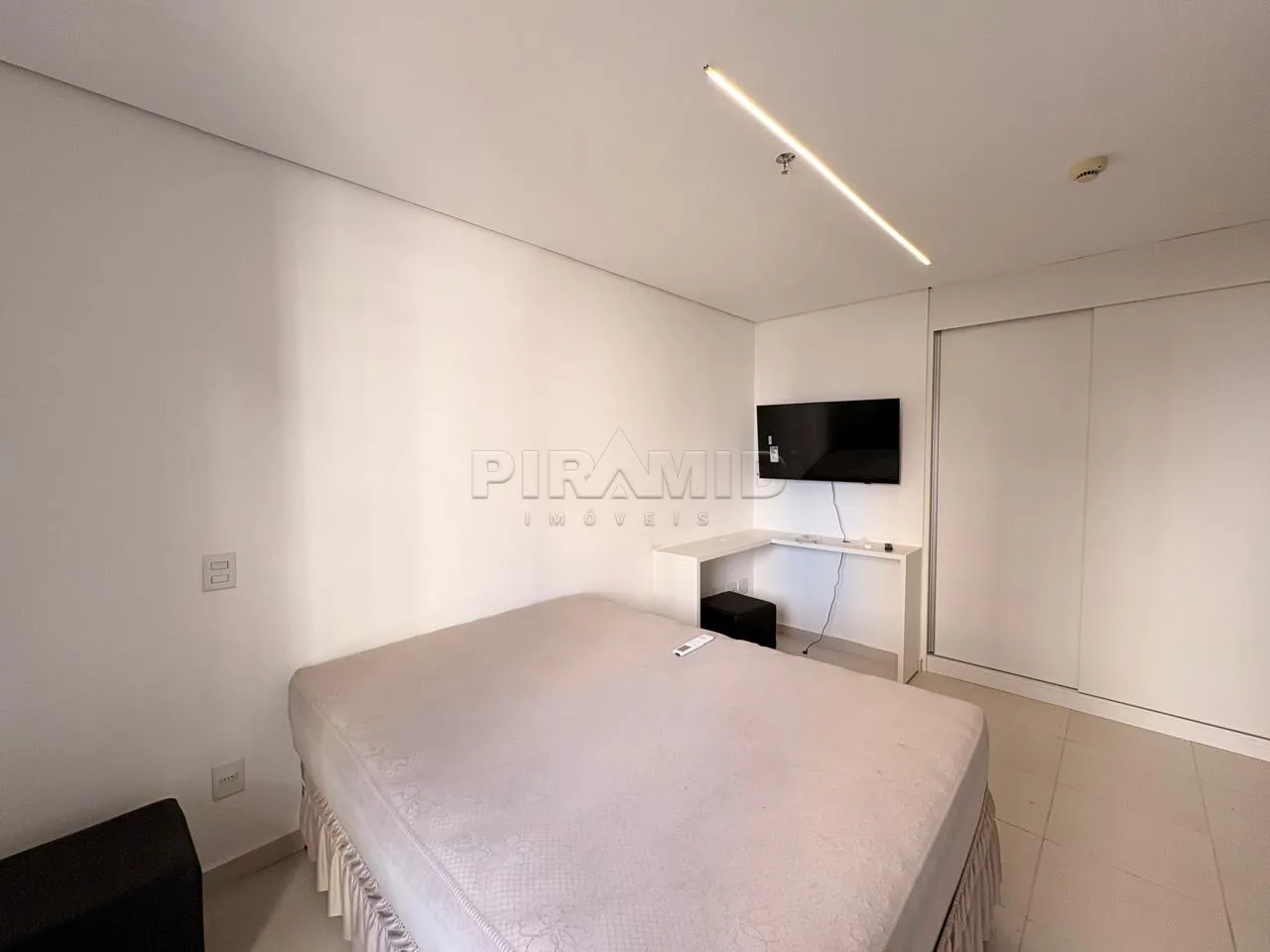 Alugar Apartamento / Padr&atilde;o em Ribeir&atilde;o Preto R$ 2.000,00 - Foto 8