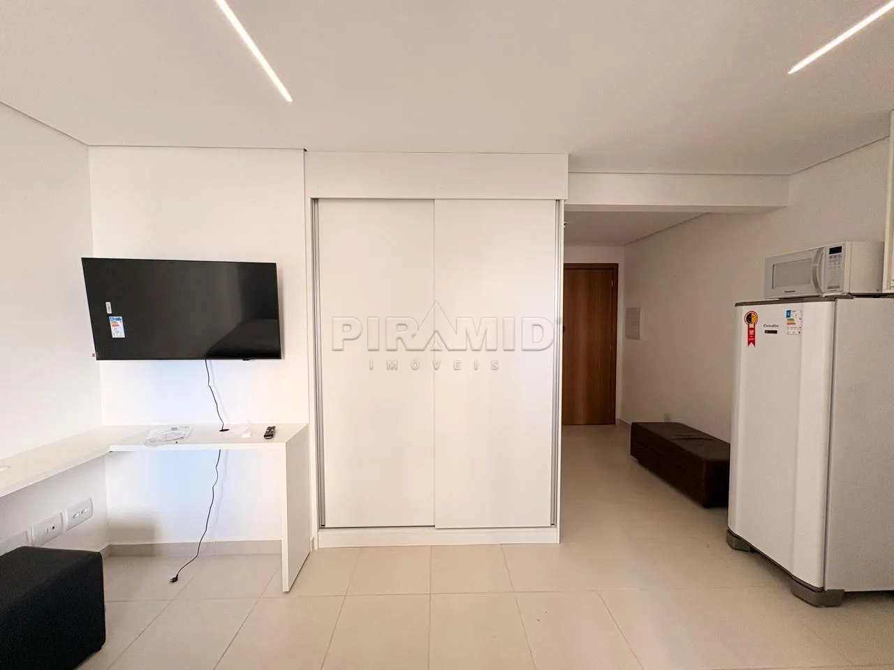 Alugar Apartamento / Padr&atilde;o em Ribeir&atilde;o Preto R$ 2.000,00 - Foto 9