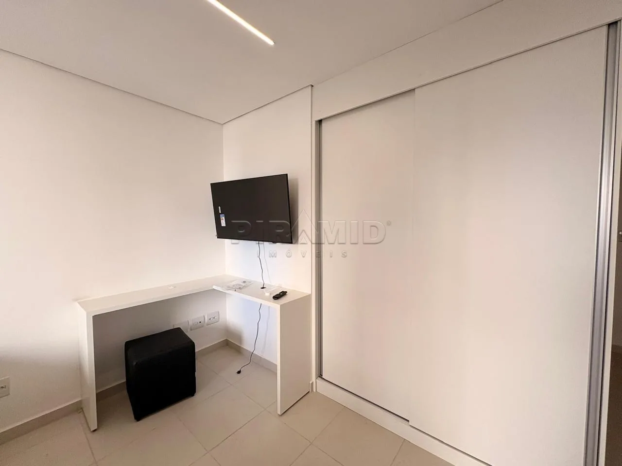 Alugar Apartamento / Padr&atilde;o em Ribeir&atilde;o Preto R$ 2.000,00 - Foto 10